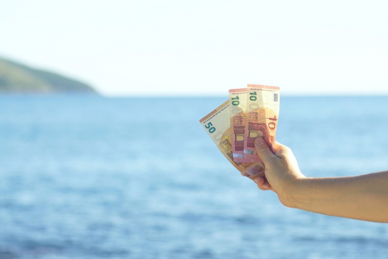 Kao grom iz vedra neba, stižu pare brzinom munje: Ova 3 horoskopska znaka će upasti u keš, iznenadni priliv novca do 21. avgusta