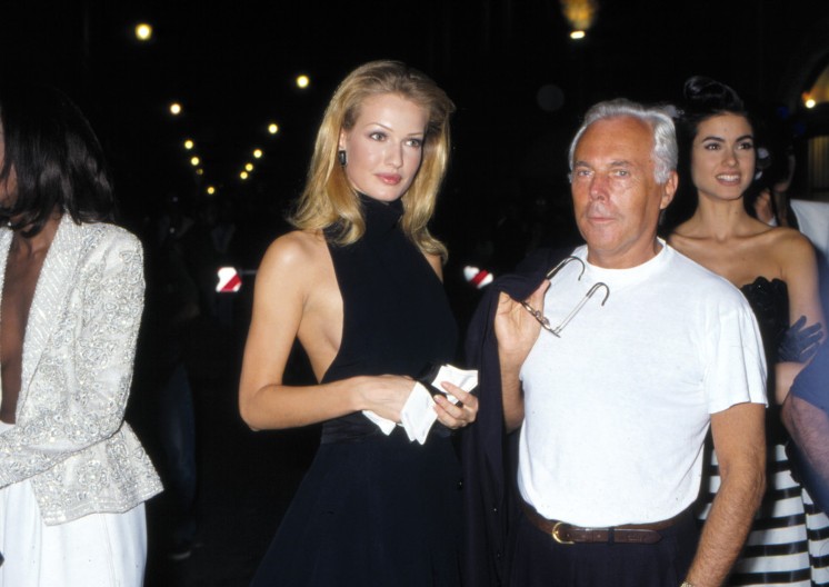 Đorđo Armani koji je celog života radio sa lepoticama je tvrdio: "Ove 3 navike pretvaraju ženu u staricu!"