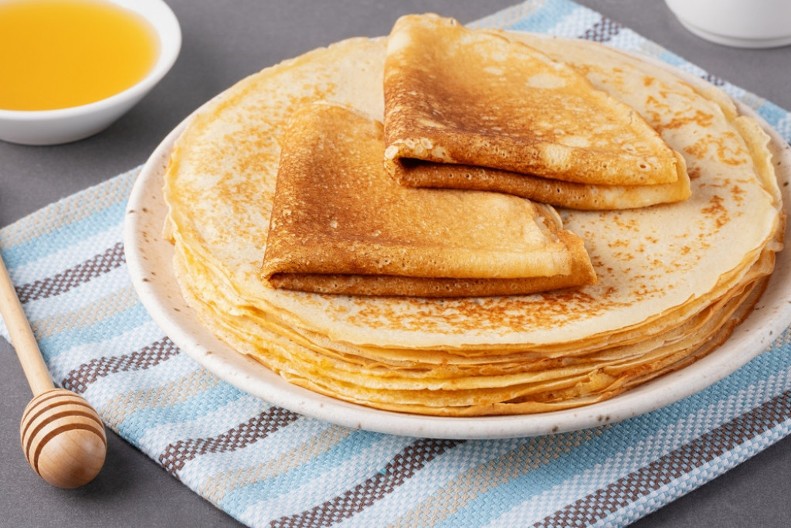 Posne palačinke: Nećete verovati kako se lako prave od samo 2 sastojka, a mekane su kao u restoranu!