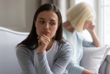 Želi da mi otme nasledstvo: Ne mogu da verujem na šta je moja mama spremna, već je smislila kako će da potroši moj novac