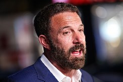 Ne odustaje od bivše: Ben Aflek ponovo u društvu jedne od dve Dženifer, nikako da se smiri, pogledajte ovu scenu