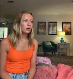 Gen Z pogled je fenomen koji zbunjuje roditelje: Psiholog objašnjava šta to zapravo znači