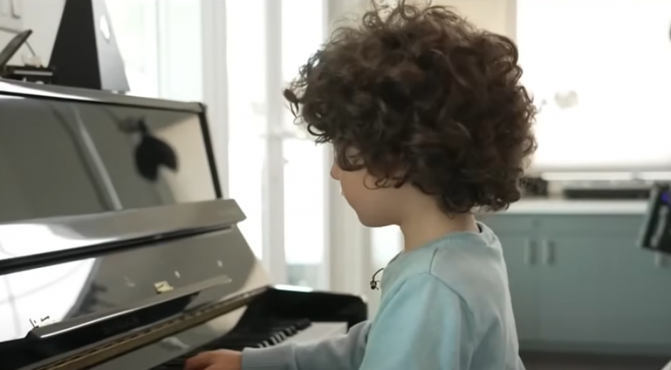 Ima 5 godina i svira kao Mocart: Aleka s razlogom zovu čudom od deteta, ovo morate da čujete