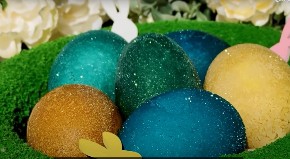 Uskršnja jaja koja svetlucaju u mraku: Treba vam samo 1 prirodan sastojak koji imate u kući