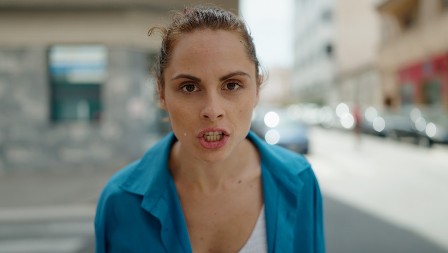 Ne mogu da podnesu tuđi uspeh: Ova 4 znaka teško skrivaju zavist, "jedu" se iznutra