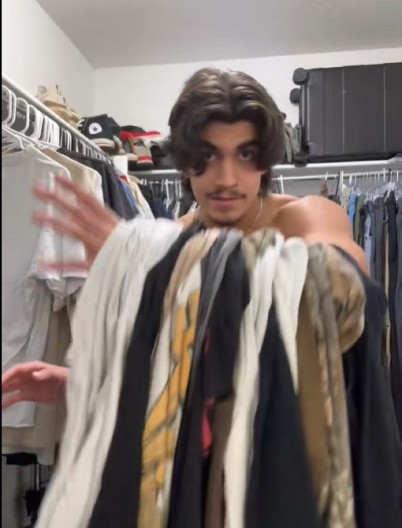 „Sada rado sređujem ormar“: Čovek pokazao trik za brzo kačenje odeće, žene oduševljene!