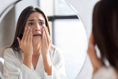 Nuspojava popularnog leka je mnoge šokirala: Proverite da li i vi imate ove promene na licu