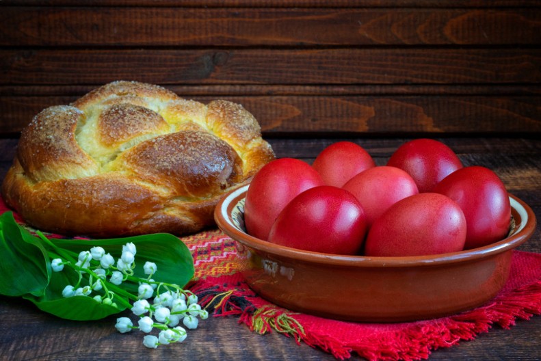 Na Veliki petak ne solite hranu i ne dirajte nož: Srpski običaji koji se prenose s kolena na koleno