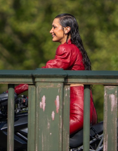 Prija joj seoski život: Žena s najlepšim licem na svetu pobegla iz grada, a društvo joj sad prave konji i koze