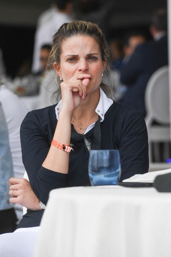 Džabe joj milioni kad je nesrećna: Odrasla u svili i kadifi, a kao da je prokleta, njen život niko ne bi poželeo