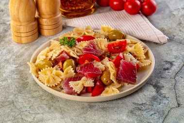 Zašto treba izbegavati testeninu u obliku mašnice? Kuvari je ne koriste, a razlog će vas iznenaditi!