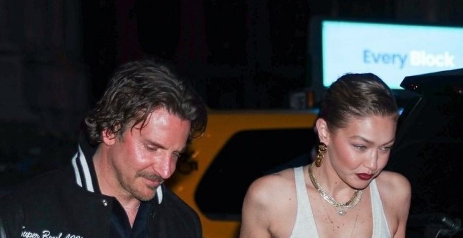 Pogledajte joj ruku: Manekenka proslavila jubilarni rođendan sa 20 godina starijim dečkom, jedna stvar je svima privukla pažnju