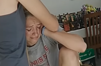 Majka mi je slala besne poruke: Vešto je krila identitet, ali istina je brzo isplivala na površinu, evo zašto je to uradila