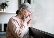 "Odrekla sam se svega da je obradujem, a ona frknula nosom": Ispovest bake Slovenke koja je unuci dala celu penziju za rođendan