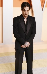 Popadale vilice kada su ih videli na ulici jer izgledaju nadrealno: Ona u brushalteru, a Damiano David kao pravi gospodin — košuljica i pantalonice