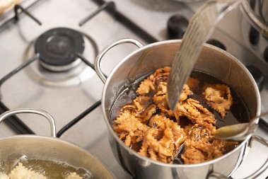 Napravite med od komorača kod kuće: Brz i efikasan način za ublažavanje prehlade i probavnih smetnji