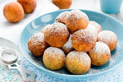 Zamirisaće na vašem stolu za manje od pola sata: Mini uštipci sa jabukama, bude sećanje na detinjstvo