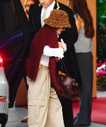 Kao duh tumara ulicama: Supruga slavnog pevača se osušila, jedva da ima 45 kg, ovaj lek ju je upropastio