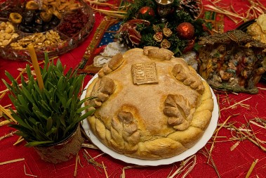Ovo mora biti na trpezi za Badnje veče: Veruje se da donosi blagostanje i slogu u kuću