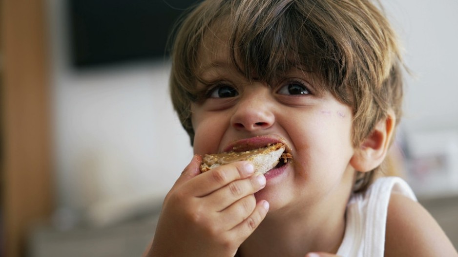 Hrana ne sme biti nagrada: Roditelji na ovaj način stvaraju medveđu uslugu deci, otkriva istraživanje