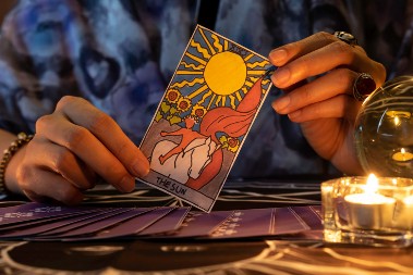 Tarot čitač za nedelju od 13. do 19. januara, i to po jedna karta za svaki znak: Bikovima će trebati vremena da se saberu, ni Lavovima nije ništa bolje