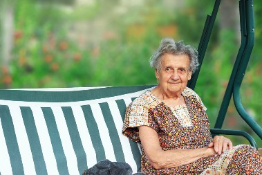 Baka zabranila unucima da prespavaju kod nje: "Srce mi je stalo kad sam čula šta im majka govori“