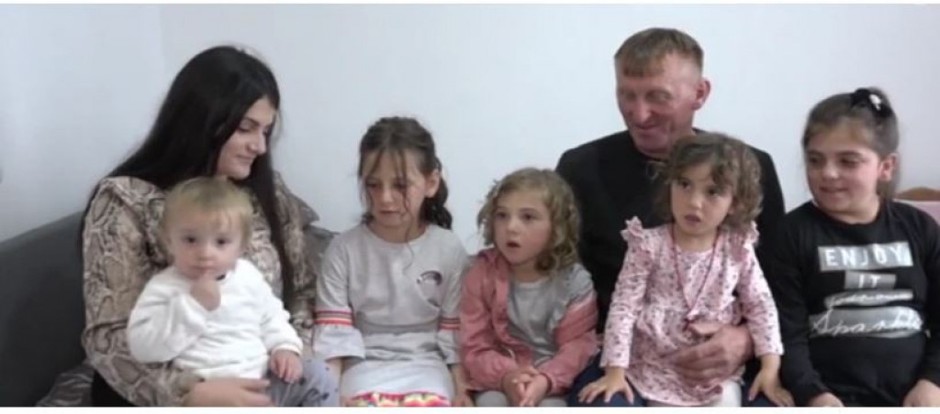 Albanka se sa 15 godina udala za Duška sa Golije: Rodila mu pet ćerki, zajedno su prošli pakao, a evo kako žive danas