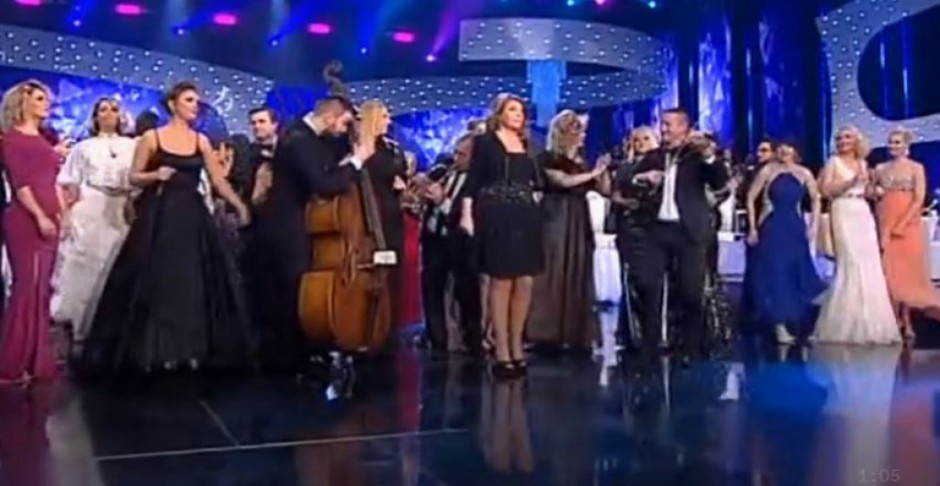 Terala krave i svinje pre škole! Naša pevačica odrasla u teškoj bedi, u dve sobe živelo desetoro