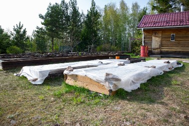 Stručnjak upozorava: Još ove nedelje stavite stari čaršav u baštu – evo i zbog čega