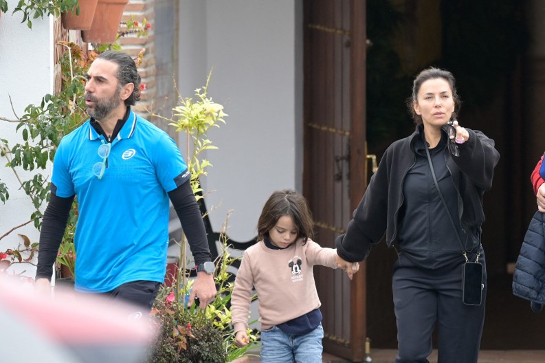 Sa 43 godine prvi put mama: Evo kako se glumica koju obožavamo nosi sa promenama