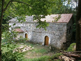 Dan kada se molitve majki najjače čuju: Sutra slavimo Vavedenje Presvete Bogorodice, ovo nikako ne bi smeli da uzimate u ruke