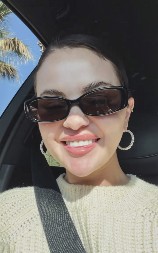 Bordo više nije hit: Selena Gomez lansirala novi manikir trend!