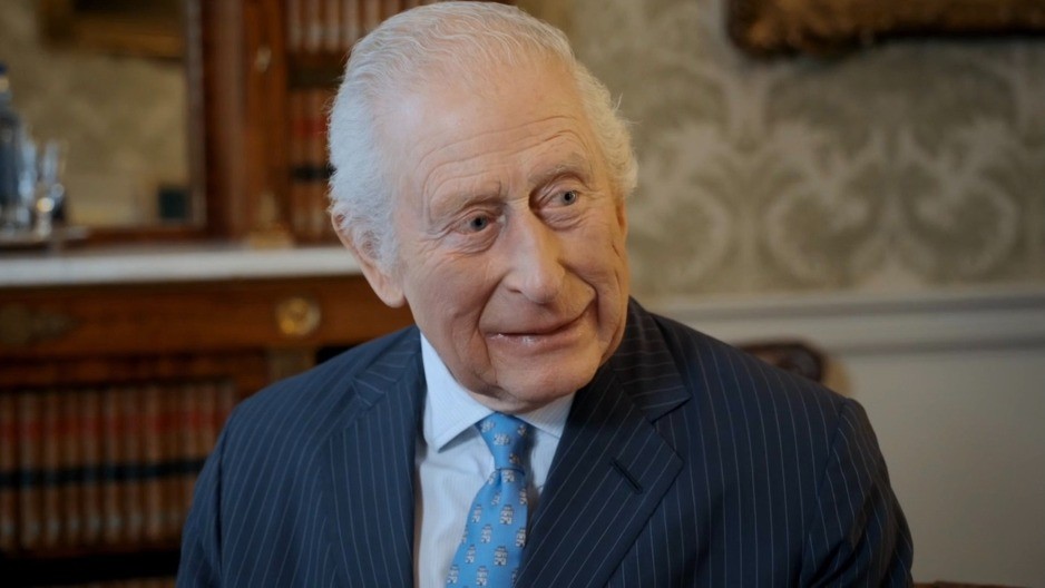 Prekršio tradiciju: Kralj Čarls uoči Božića uradio nešto šokantno, Božić izgleda drugačije ove godine