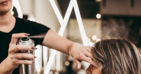 Frizura koja podmlađuje: Briše godine s lica i čini kosu bujnom bez feniranja