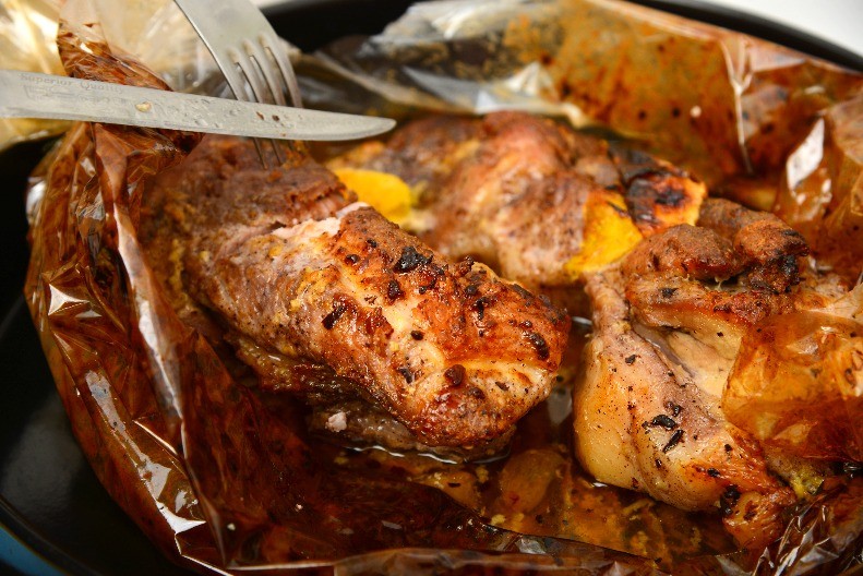 Kožica rumena, hrskava + se topi u ustima: Kako se sprema najukusnija piletina, treba vam samo sastojak od 50 dinara