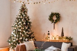 Uz ovaj trik sveža jelka traje 30 dana! Dodajte 1 sastojak u vodu, iglice neće opadati