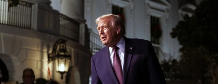 Donald Tramp godinama pije previše aspirina: "Sujeveran sam, hoću da mi krv lepo teče kroz srce"