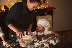 Stari običaj koji mnogi krše: Ako želite sreću i novac, česnicu morate zamesiti OVAKO i u ovo vreme