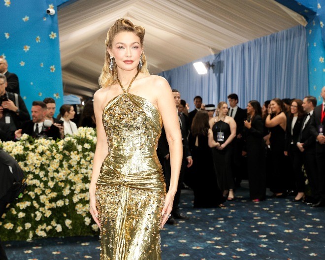 Sestra joj ukrala boju kose, a sad ona njenu: Manekenka više nije plavuša, napravila najveću transformaciju ikada!