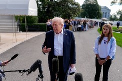 Trampova unuka priznala: Evo šta radi predsednik Amerike kada ga niko ne snima