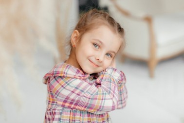 Starinsko ime za devojčice obećava prosperitet: Veruje se da donosi bogatstvo i sreću