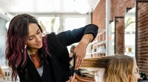 Hit fizura za zimu: Najlepša je bez feniranja, zato je žene masovno biraju za hladne dane