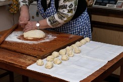 Ako ste neudate, danas morate da umesite ovo! Bogojavljenje otkriva ljubavnu sudbinu