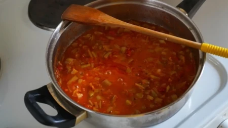 Baka je to radila pred sam kraj prženja: Sataraš bi joj uvek bio gust i sladak