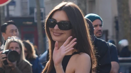 Muškarci se ošamute kad vide njene slike: Tanak struk i bujne grudi su njen zaštitni znak!