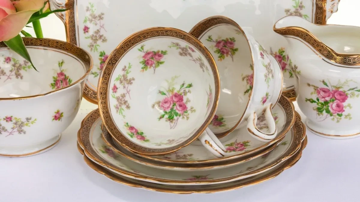 Bakin porcelan je samo za ukras ili ipak ne? Evo da li je bezbedno jesti i piti iz njega