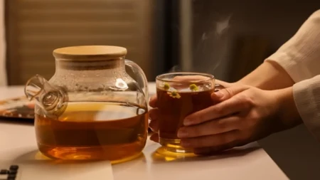 Pijete kamilicu pre spavanja? Evo šta morate znati o ovom čaju