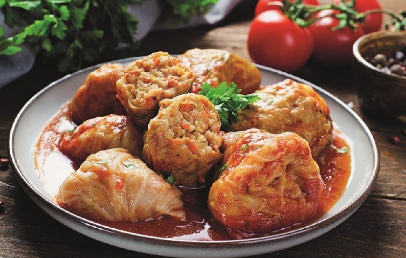 Kuvar Milan otkrio da li se meso za sarmu dinsta: Ne kvarite joj ukus, evo kako se pravi