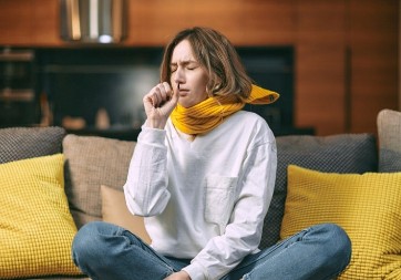 Kašalj nestaje za nekoliko dana: Domaći sirup od 2 sastojka izbacuje šlajm i umiruje grlo