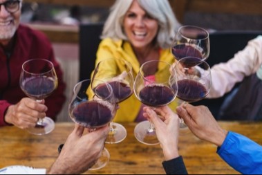 Godinama pijemo crno vino zbog zdravlja: Kardiohirurg sada bez dileme otkriva istinu